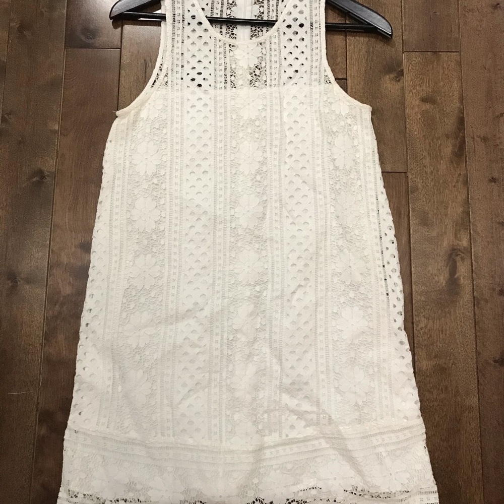 NWOT Cupcakes and Cashmere Lace Dress-White-Size M - Picture 2 of 7
